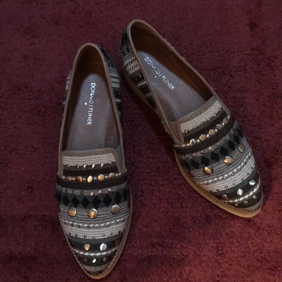 Donald J. Pliner Shoes - Gorgeous Loafer Donald J Pliner EUC